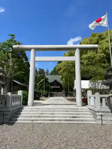 天津神明宮の{uncategorized: "未分類", other: "その他", undefined: "問題あり", building: "その他建物", grave: "お墓", sacred_gate: "鳥居", guardian: "狛犬", statue: "像", buddha: "仏像", history: "歴史", nature: "自然", garden: "庭園", animal: "動物", pagoda: "塔", temizu: "手水舎", mountain_gate: "山門・神門", sanctuary: "本殿・本堂", subordinate: "末社・摂社", art: "芸術", scenery: "景色", jizo: "地蔵", ema: "絵馬", goshuin: "御朱印", omikuji: "おみくじ", items: "授与品その他", amulet: "お守り", goshuincho: "御朱印帳", eats: "食事", festival: "お祭り", votive_dance: "神楽", shichigosan: "七五三参", wedding: "結婚式", experience: "体験その他", initially: "初詣", around: "周辺", anti_infection: "感染症対策"}