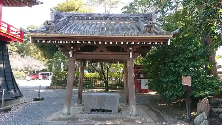 牟呂八幡宮の手水舎