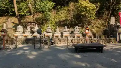 水澤寺(水澤観世音)の{uncategorized: "未分類", other: "その他", undefined: "問題あり", building: "その他建物", grave: "お墓", sacred_gate: "鳥居", guardian: "狛犬", statue: "像", buddha: "仏像", history: "歴史", nature: "自然", garden: "庭園", animal: "動物", pagoda: "塔", temizu: "手水舎", mountain_gate: "山門・神門", sanctuary: "本殿・本堂", subordinate: "末社・摂社", art: "芸術", scenery: "景色", jizo: "地蔵", ema: "絵馬", goshuin: "御朱印", omikuji: "おみくじ", items: "授与品その他", amulet: "お守り", goshuincho: "御朱印帳", eats: "食事", festival: "お祭り", votive_dance: "神楽", shichigosan: "七五三参", wedding: "結婚式", experience: "体験その他", initially: "初詣", around: "周辺", anti_infection: "感染症対策"}