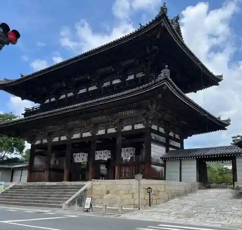 仁和寺の山門