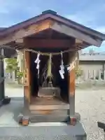 八ツ屋神明社の{uncategorized: "未分類", other: "その他", undefined: "問題あり", building: "その他建物", grave: "お墓", sacred_gate: "鳥居", guardian: "狛犬", statue: "像", buddha: "仏像", history: "歴史", nature: "自然", garden: "庭園", animal: "動物", pagoda: "塔", temizu: "手水舎", mountain_gate: "山門・神門", sanctuary: "本殿・本堂", subordinate: "末社・摂社", art: "芸術", scenery: "景色", jizo: "地蔵", ema: "絵馬", goshuin: "御朱印", omikuji: "おみくじ", items: "授与品その他", amulet: "お守り", goshuincho: "御朱印帳", eats: "食事", festival: "お祭り", votive_dance: "神楽", shichigosan: "七五三参", wedding: "結婚式", experience: "体験その他", initially: "初詣", around: "周辺", anti_infection: "感染症対策"}