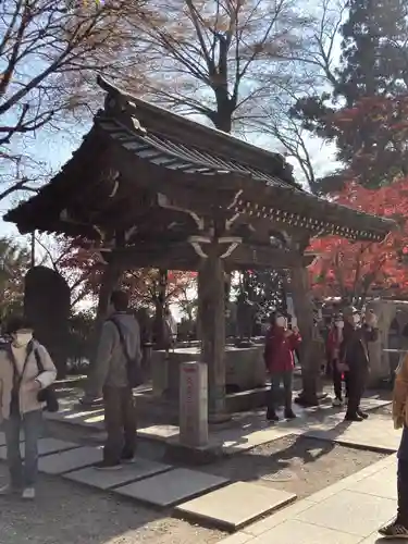 高尾山薬王院の手水舎