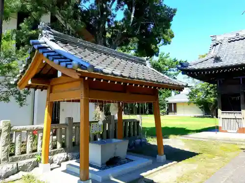 津毛利神社の手水