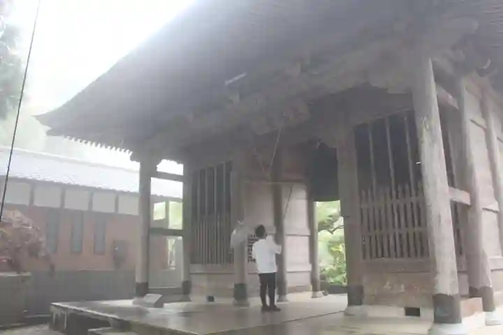 三角寺の山門・神門
