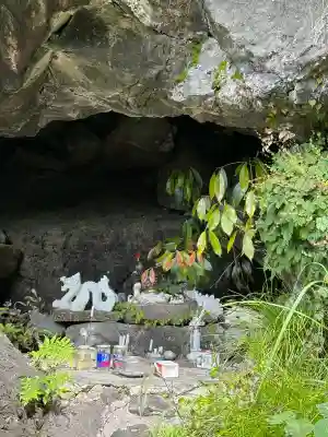 灌頂ヶ滝不動明王(徳島県)