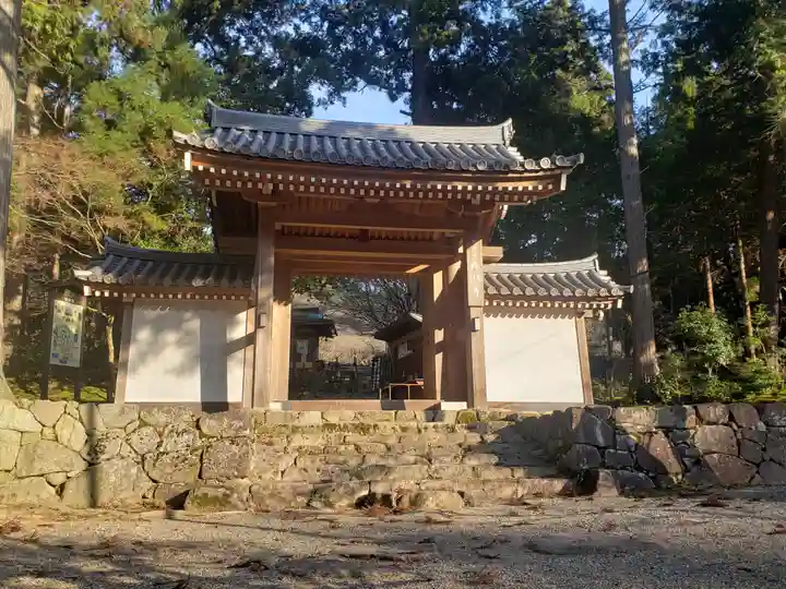 西明寺の山門・神門