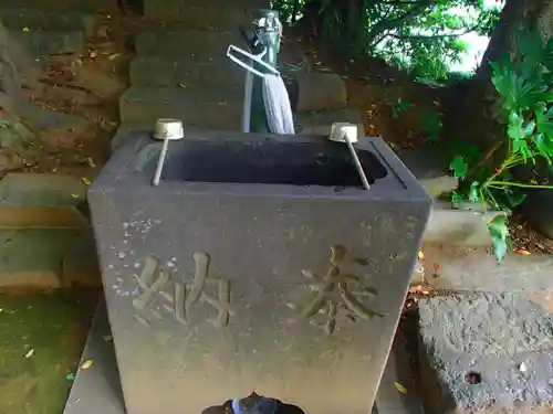 根上神社の手水舎