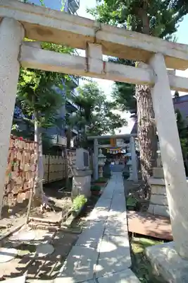 高円寺氷川神社の鳥居