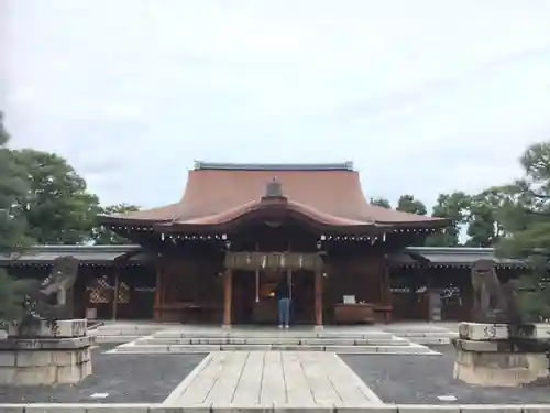 城南宮の本殿・本堂