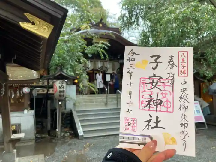 子安神社の本殿・本堂
