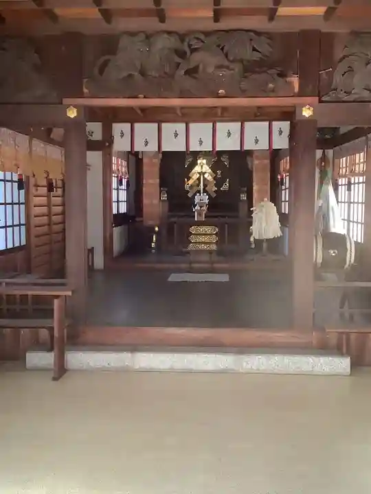 白山神社の本殿・本堂