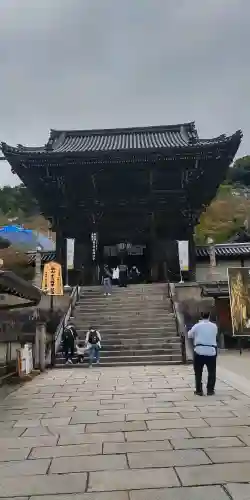 長谷寺の{uncategorized: "未分類", other: "その他", undefined: "問題あり", building: "その他建物", grave: "お墓", sacred_gate: "鳥居", guardian: "狛犬", statue: "像", buddha: "仏像", history: "歴史", nature: "自然", garden: "庭園", animal: "動物", pagoda: "塔", temizu: "手水舎", mountain_gate: "山門・神門", sanctuary: "本殿・本堂", subordinate: "末社・摂社", art: "芸術", scenery: "景色", jizo: "地蔵", ema: "絵馬", goshuin: "御朱印", omikuji: "おみくじ", items: "授与品その他", amulet: "お守り", goshuincho: "御朱印帳", eats: "食事", festival: "お祭り", votive_dance: "神楽", shichigosan: "七五三参", wedding: "結婚式", experience: "体験その他", initially: "初詣", around: "周辺", anti_infection: "感染症対策"}