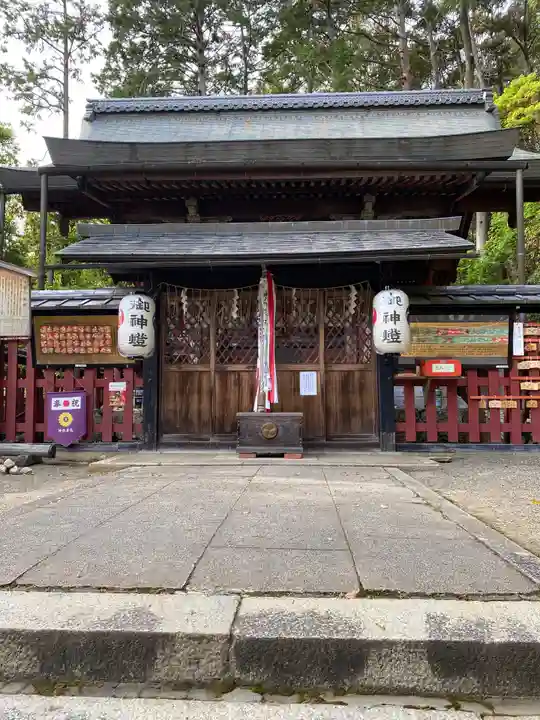 平岡八幡宮の本殿・本堂