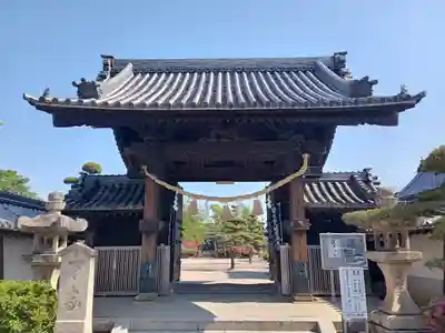 誉田八幡宮の山門・神門