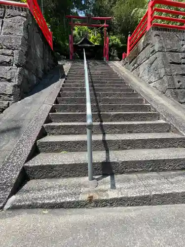 関蝉丸神社上社の鳥居