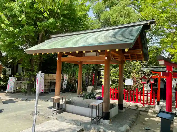 新田神社の手水舎