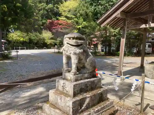 西照神社の狛犬