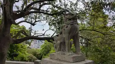 八幡朝見神社の狛犬