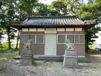 宇気比神社の{uncategorized: "未分類", other: "その他", undefined: "問題あり", building: "その他建物", grave: "お墓", sacred_gate: "鳥居", guardian: "狛犬", statue: "像", buddha: "仏像", history: "歴史", nature: "自然", garden: "庭園", animal: "動物", pagoda: "塔", temizu: "手水舎", mountain_gate: "山門・神門", sanctuary: "本殿・本堂", subordinate: "末社・摂社", art: "芸術", scenery: "景色", jizo: "地蔵", ema: "絵馬", goshuin: "御朱印", omikuji: "おみくじ", items: "授与品その他", amulet: "お守り", goshuincho: "御朱印帳", eats: "食事", festival: "お祭り", votive_dance: "神楽", shichigosan: "七五三参", wedding: "結婚式", experience: "体験その他", initially: "初詣", around: "周辺", anti_infection: "感染症対策"}