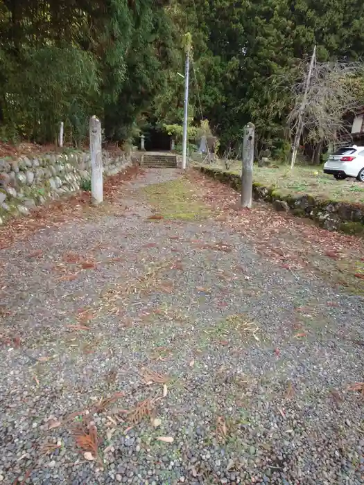 斐太神社の建物その他