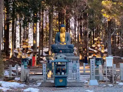 奥之院思親閣の仏像