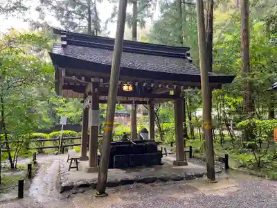 狭井坐大神荒魂神社(狭井神社)の手水舎