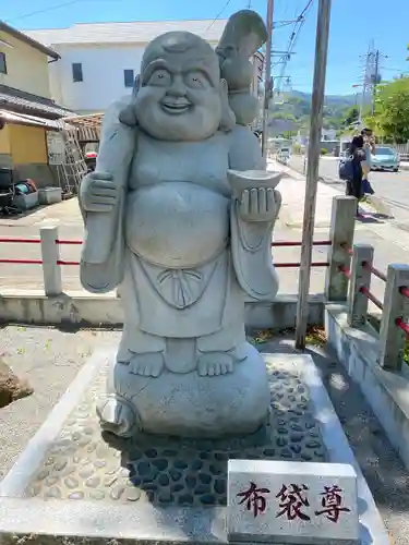 五所神社の像