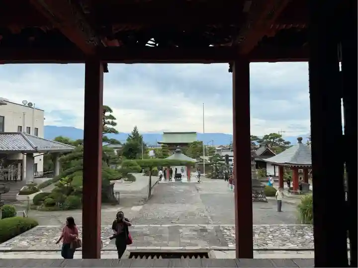 甲斐善光寺(山梨県)