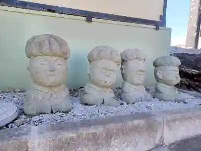 雲竜寺の{uncategorized: "未分類", other: "その他", undefined: "問題あり", building: "その他建物", grave: "お墓", sacred_gate: "鳥居", guardian: "狛犬", statue: "像", buddha: "仏像", history: "歴史", nature: "自然", garden: "庭園", animal: "動物", pagoda: "塔", temizu: "手水舎", mountain_gate: "山門・神門", sanctuary: "本殿・本堂", subordinate: "末社・摂社", art: "芸術", scenery: "景色", jizo: "地蔵", ema: "絵馬", goshuin: "御朱印", omikuji: "おみくじ", items: "授与品その他", amulet: "お守り", goshuincho: "御朱印帳", eats: "食事", festival: "お祭り", votive_dance: "神楽", shichigosan: "七五三参", wedding: "結婚式", experience: "体験その他", initially: "初詣", around: "周辺", anti_infection: "感染症対策"}