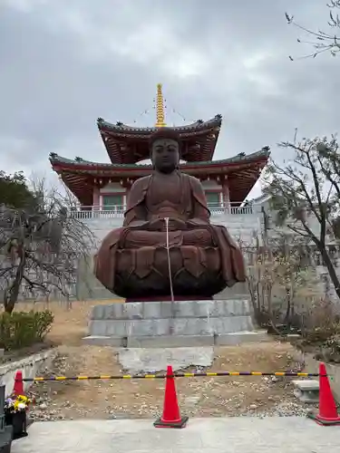 八事山 興正寺の仏像