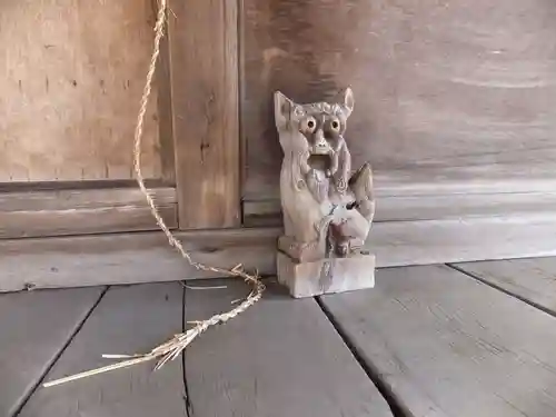 沼貝神社の狛犬