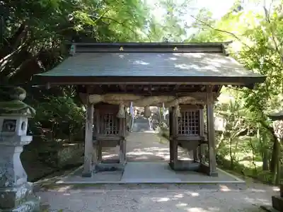 宗形神社の山門・神門