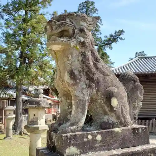 手向山八幡宮の狛犬