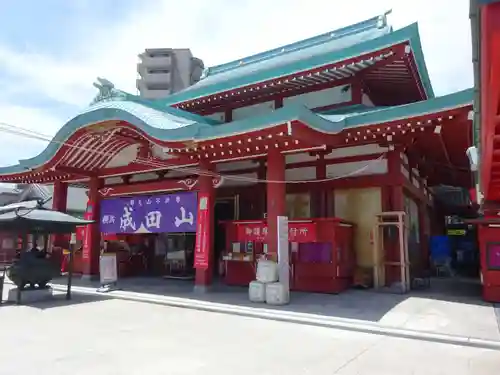 成田山横浜別院延命院の本殿・本堂