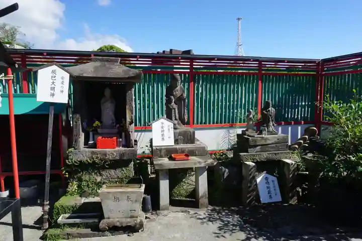 熊本城稲荷神社の末社・摂社