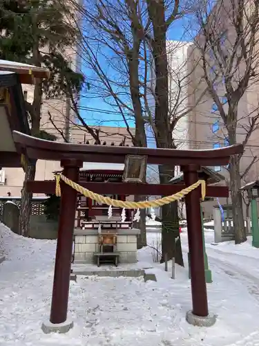 三吉神社の鳥居