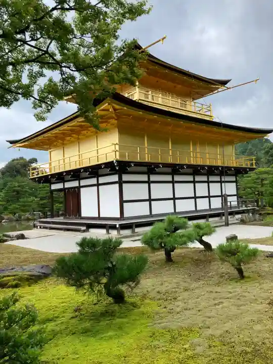 鹿苑寺(金閣寺)の{uncategorized: "未分類", other: "その他", undefined: "問題あり", building: "その他建物", grave: "お墓", sacred_gate: "鳥居", guardian: "狛犬", statue: "像", buddha: "仏像", history: "歴史", nature: "自然", garden: "庭園", animal: "動物", pagoda: "塔", temizu: "手水舎", mountain_gate: "山門・神門", sanctuary: "本殿・本堂", subordinate: "末社・摂社", art: "芸術", scenery: "景色", jizo: "地蔵", ema: "絵馬", goshuin: "御朱印", omikuji: "おみくじ", items: "授与品その他", amulet: "お守り", goshuincho: "御朱印帳", eats: "食事", festival: "お祭り", votive_dance: "神楽", shichigosan: "七五三参", wedding: "結婚式", experience: "体験その他", initially: "初詣", around: "周辺", anti_infection: "感染症対策"}