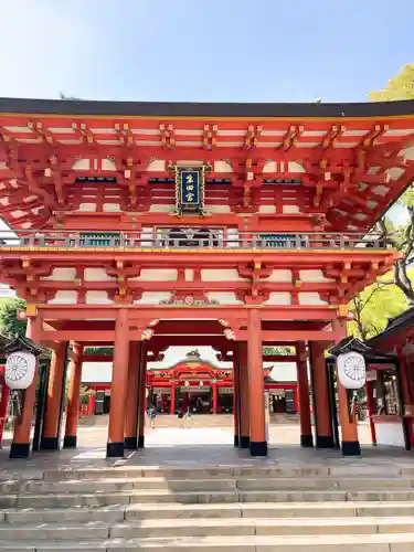 生田神社の山門