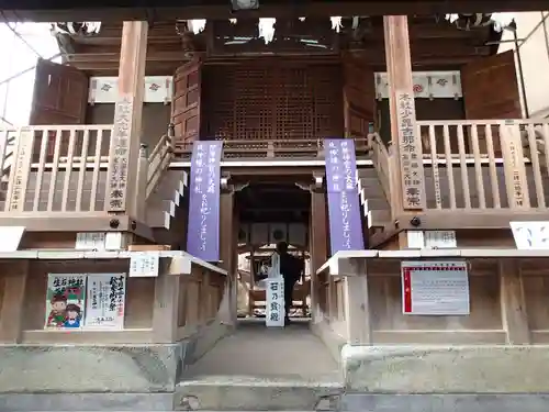 生石神社の本殿・本堂