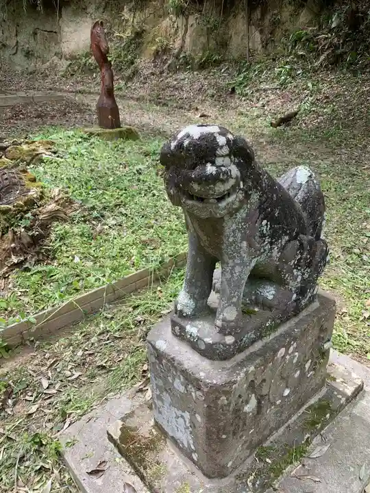 八重垣刑部神社の狛犬