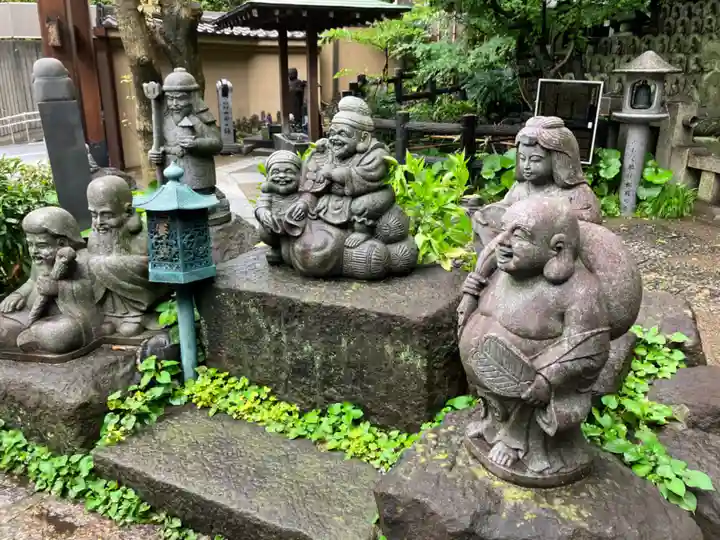 大圓寺の像