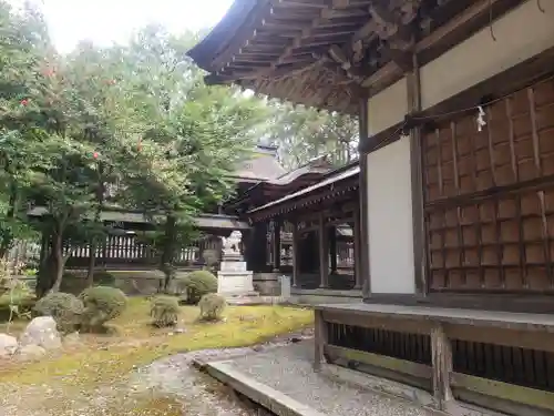 山津照神社の建物その他