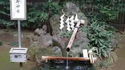一言主神社の手水舎
