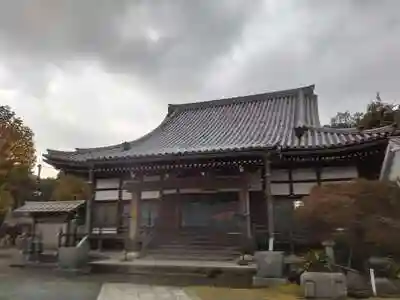 西来寺の本殿