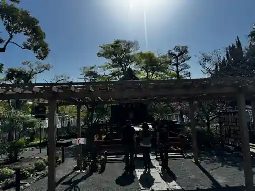 白旗神社の{uncategorized: "未分類", other: "その他", undefined: "問題あり", building: "その他建物", grave: "お墓", sacred_gate: "鳥居", guardian: "狛犬", statue: "像", buddha: "仏像", history: "歴史", nature: "自然", garden: "庭園", animal: "動物", pagoda: "塔", temizu: "手水舎", mountain_gate: "山門・神門", sanctuary: "本殿・本堂", subordinate: "末社・摂社", art: "芸術", scenery: "景色", jizo: "地蔵", ema: "絵馬", goshuin: "御朱印", omikuji: "おみくじ", items: "授与品その他", amulet: "お守り", goshuincho: "御朱印帳", eats: "食事", festival: "お祭り", votive_dance: "神楽", shichigosan: "七五三参", wedding: "結婚式", experience: "体験その他", initially: "初詣", around: "周辺", anti_infection: "感染症対策"}