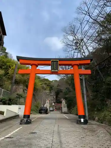 諏訪神社の鳥居