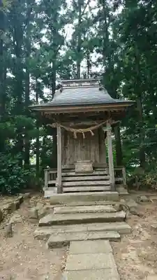 伊勢岡神明社の末社・摂社