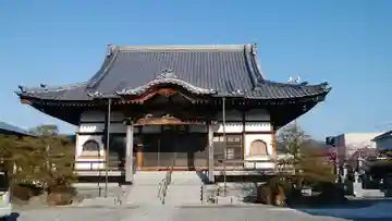 蓮長寺の本殿・本堂