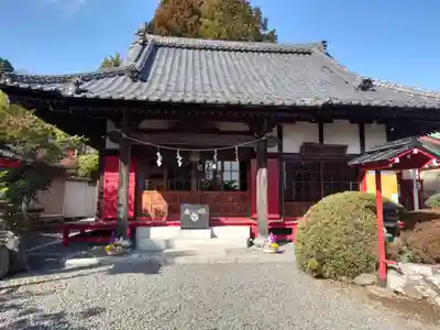 龍の入不動尊の本殿・本堂