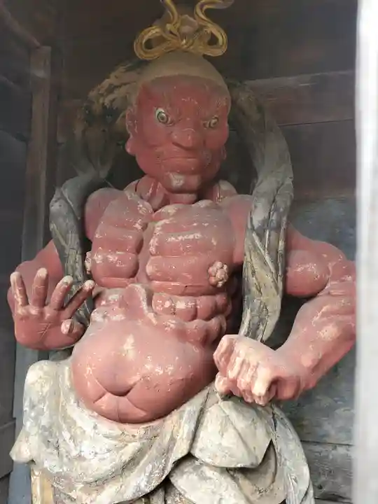 秩父札所三十二番 法性寺の像